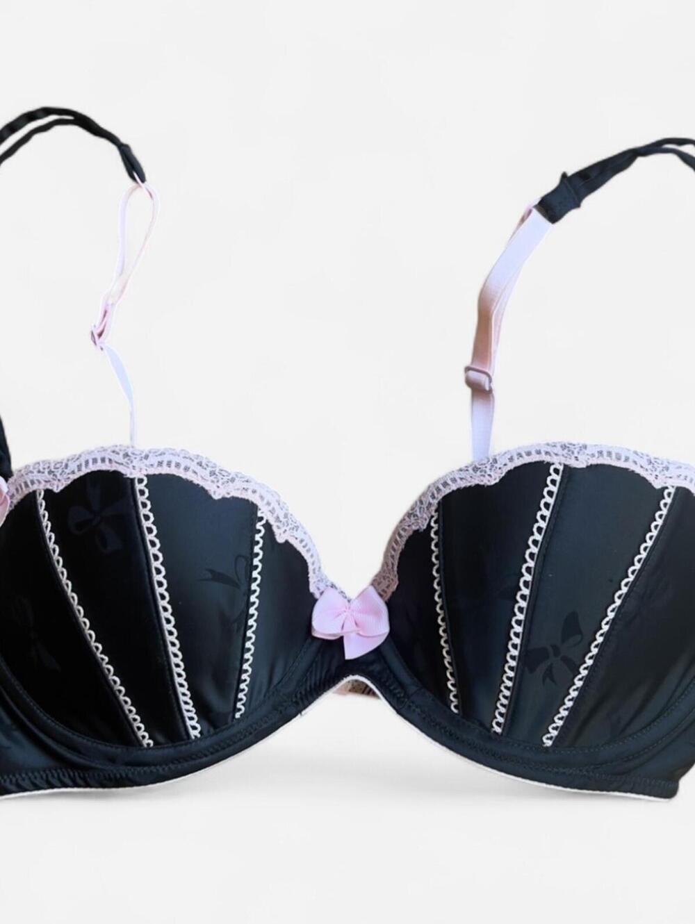 Victoria's Secret Sexy Little Thing Y2K Vintage Black and Pink Bow Bra